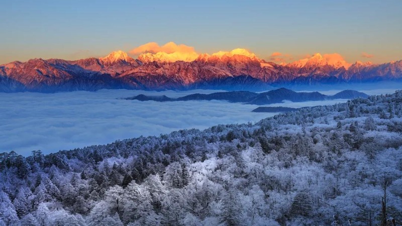 【冰雪星空|王岗坪】无高反玩雪观贡嘎,被国家地理盛赞的宝藏景区