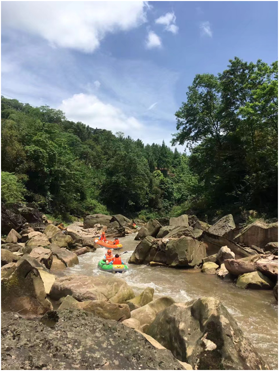 【青城两河漂流】99元夏季凉爽特惠出游,远离燥热夏日(含120元漂流票)