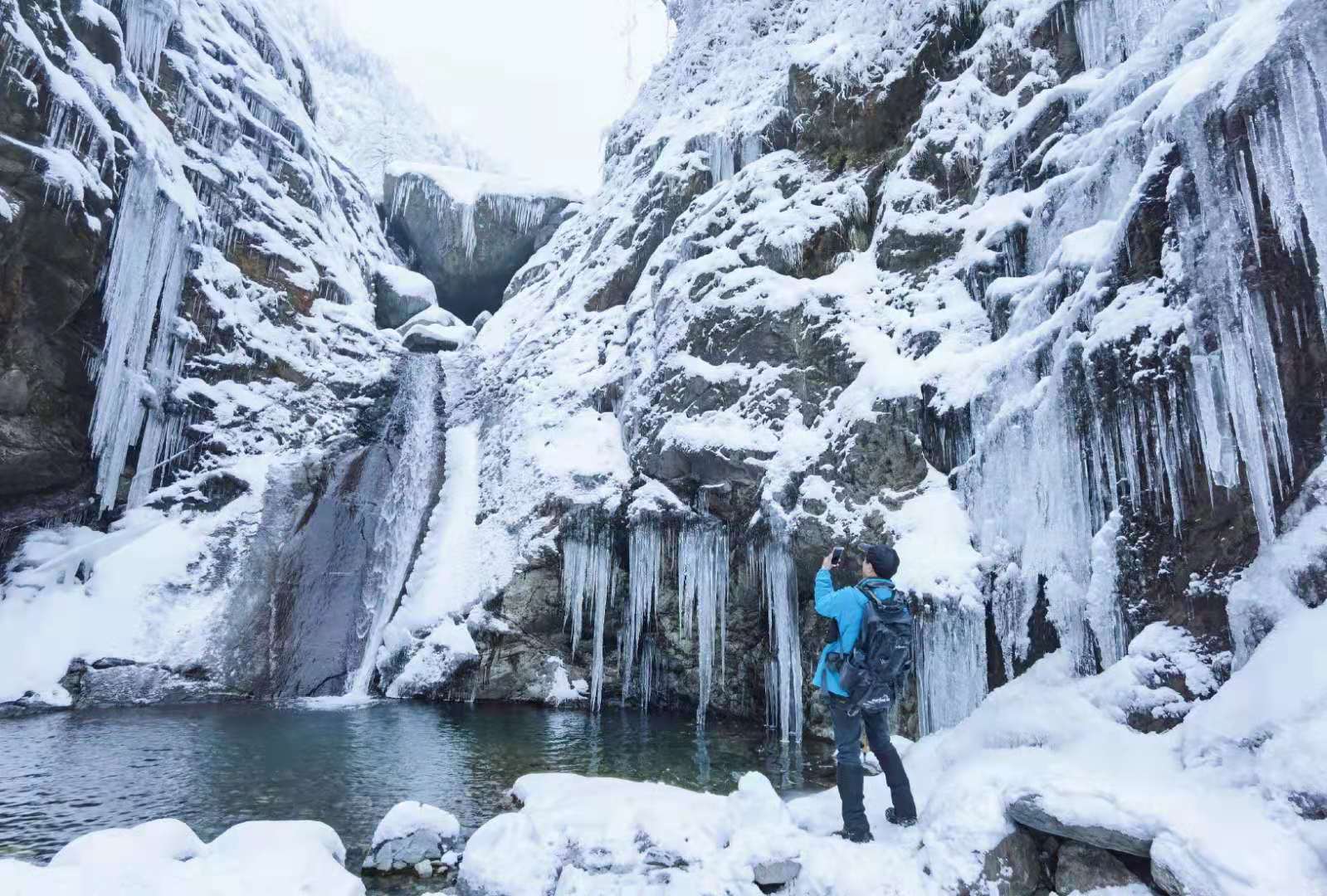 彭州燕子沟冰瀑自驾图片