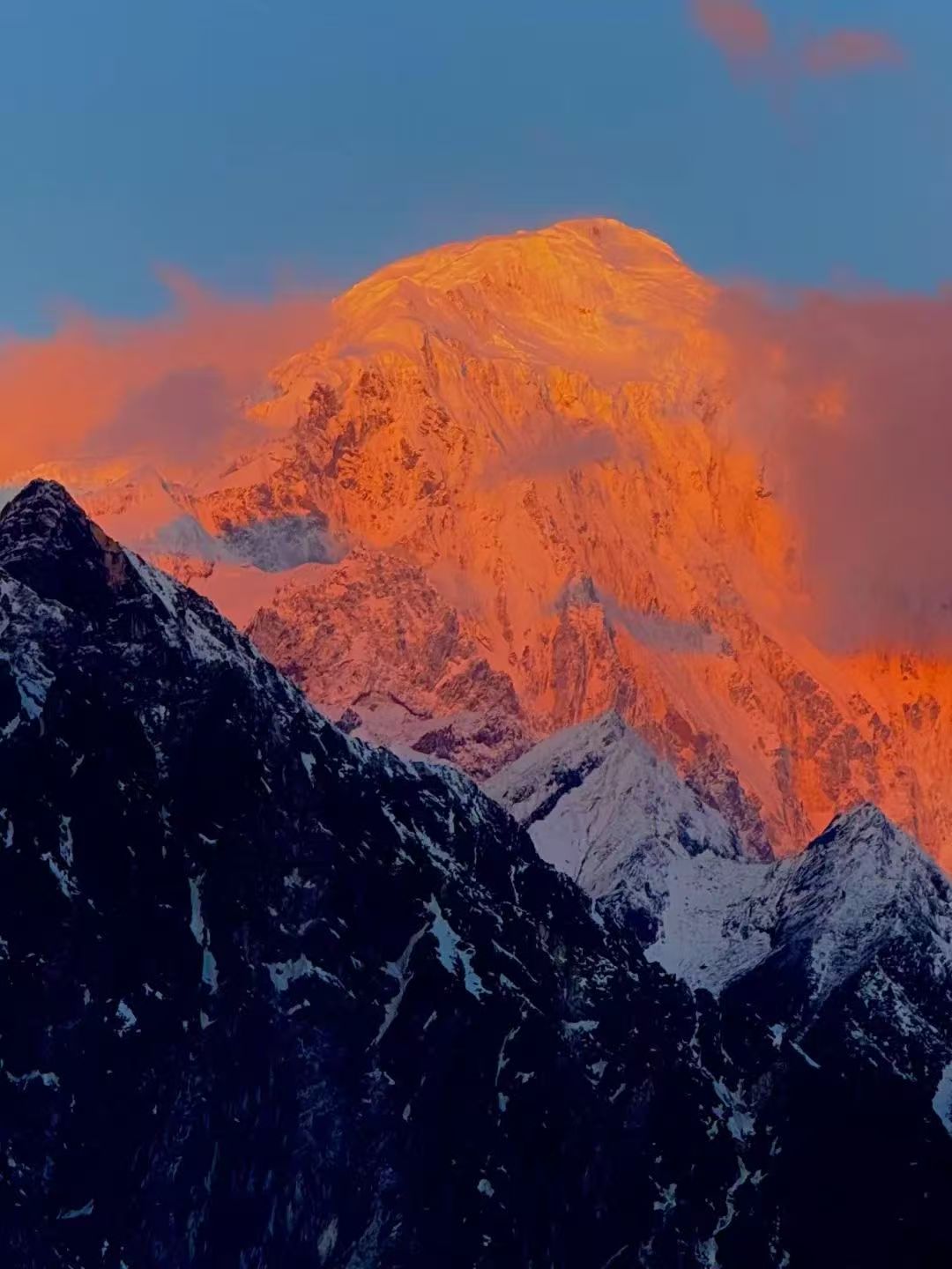 1748241038466817.jpg b520df19fcd9b3e10f8d6557ba3b106.jpg