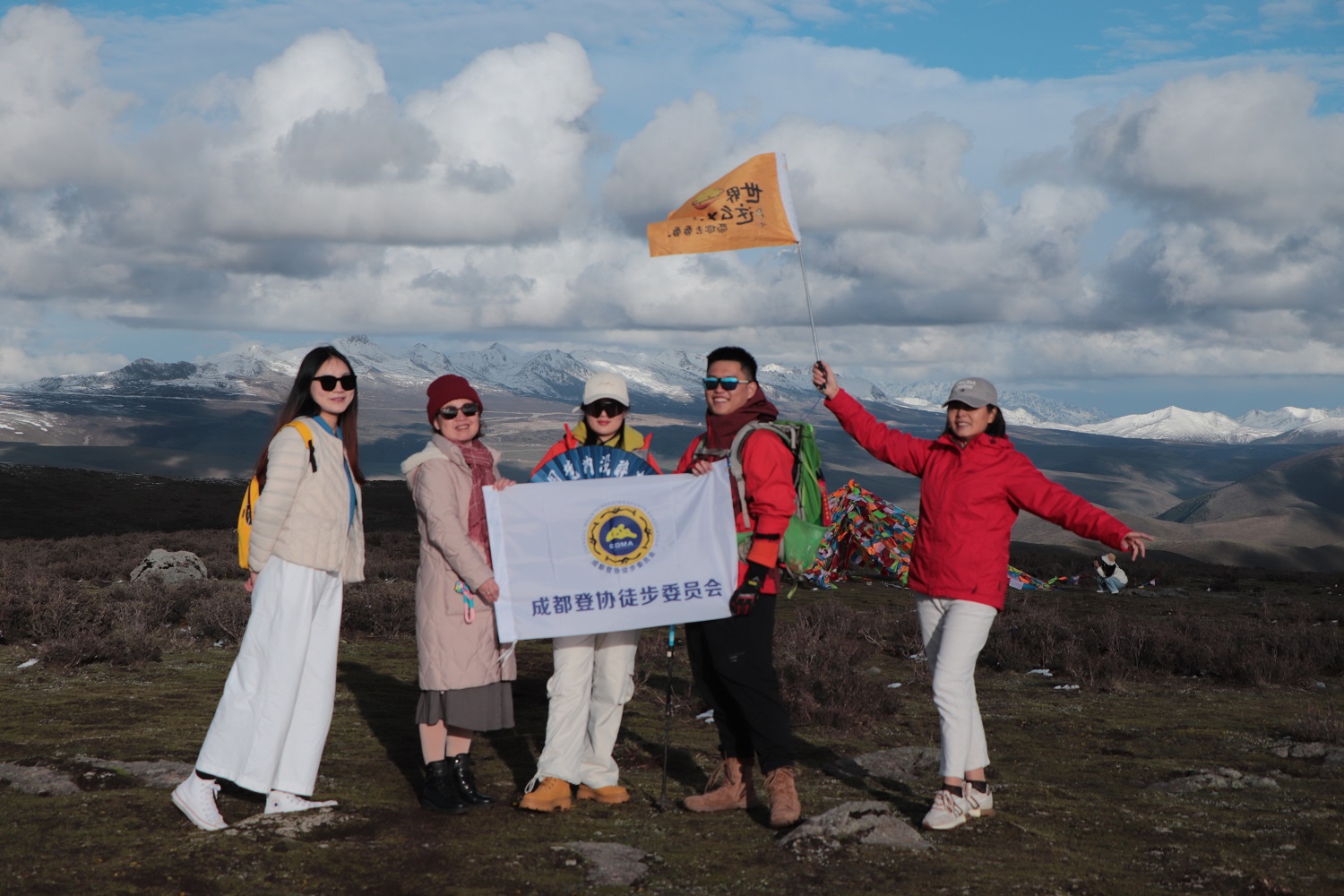 1748246764263159.jpg b8693540b8ac209adf0549763004982.jpg