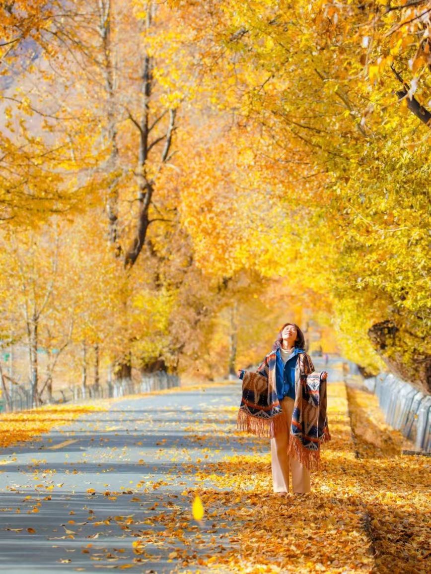 1760084443482368.jpg 1729131191135459.jpg