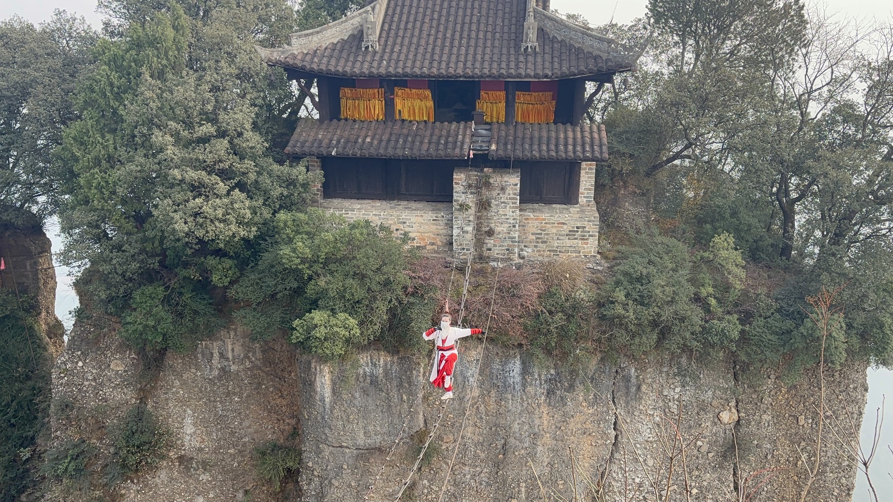 1765954228448545.jpg d17796ef0c408f0fb95804d94ded794.jpg