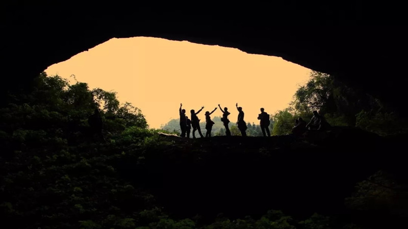 【挖野菜|将军山溶洞】走进天坑秘境,触摸将军山黄金壁