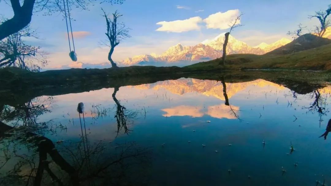 【龙华山|海螺沟】世界尽头的秘境，雪山海子、草甸森林、古镇漫步